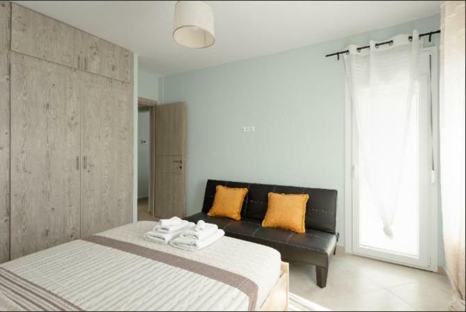 Bright Spacious Two-Bedroom Apartment Szaloniki Kültér fotó